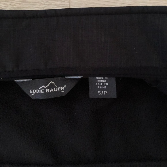 Red Hat Eddie Bauer Men’s Shaded Crosshatch Soft Shell Black Jacket - Picture 10 of 16